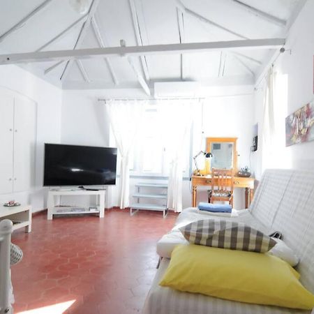 Lovely Quiet House With Garden 스페체스 외부 사진